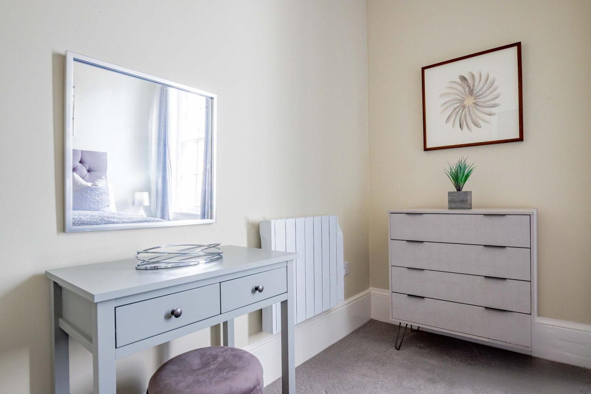 Host & Stay - Shaw Street Flat Вустер Экстерьер фото
