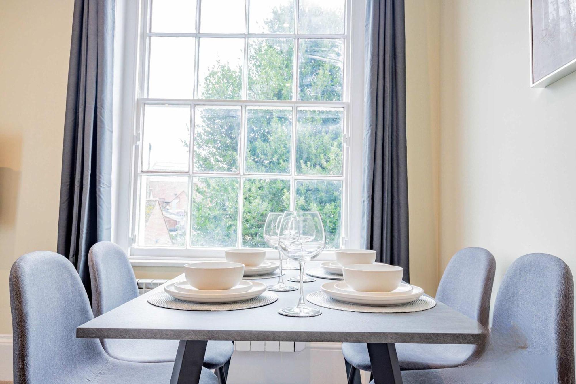 Host & Stay - Shaw Street Flat Вустер Экстерьер фото