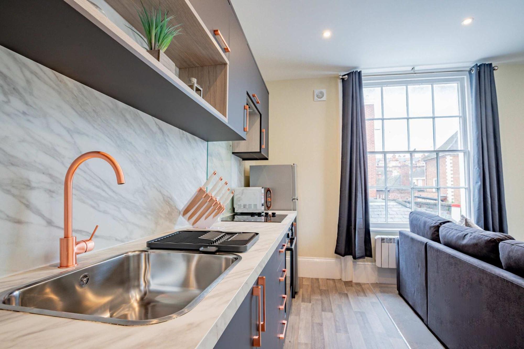 Host & Stay - Shaw Street Flat Вустер Экстерьер фото